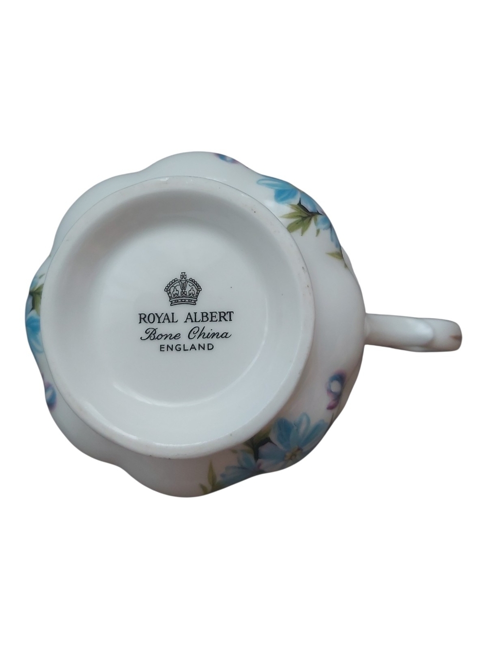 Royal Albert "Memory Lane" Blue Forget Me Not Teacup & Saucer - Picture 6 of 11